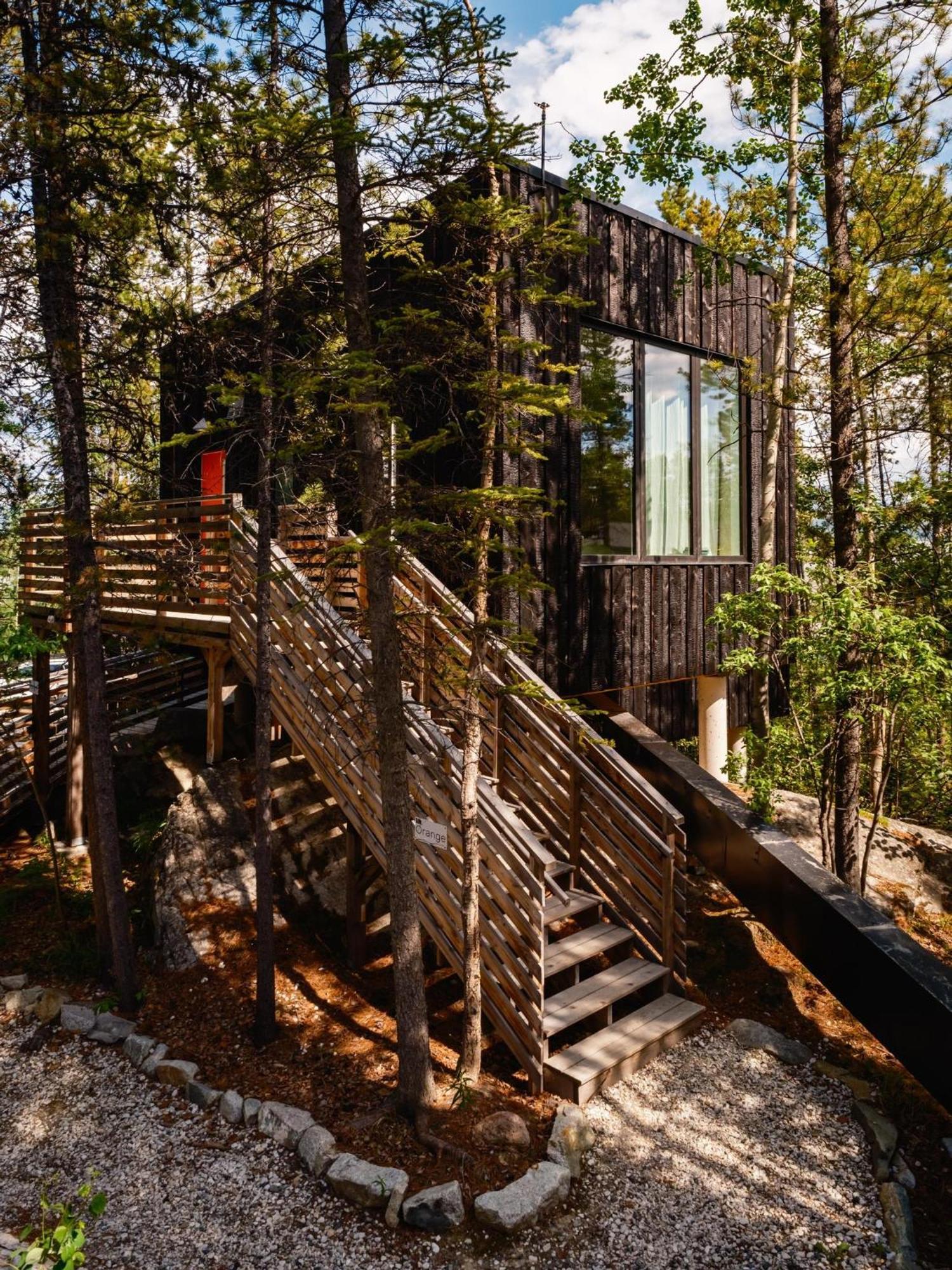 Black Spruce - Orange Door Villa Whitehorse Exterior photo