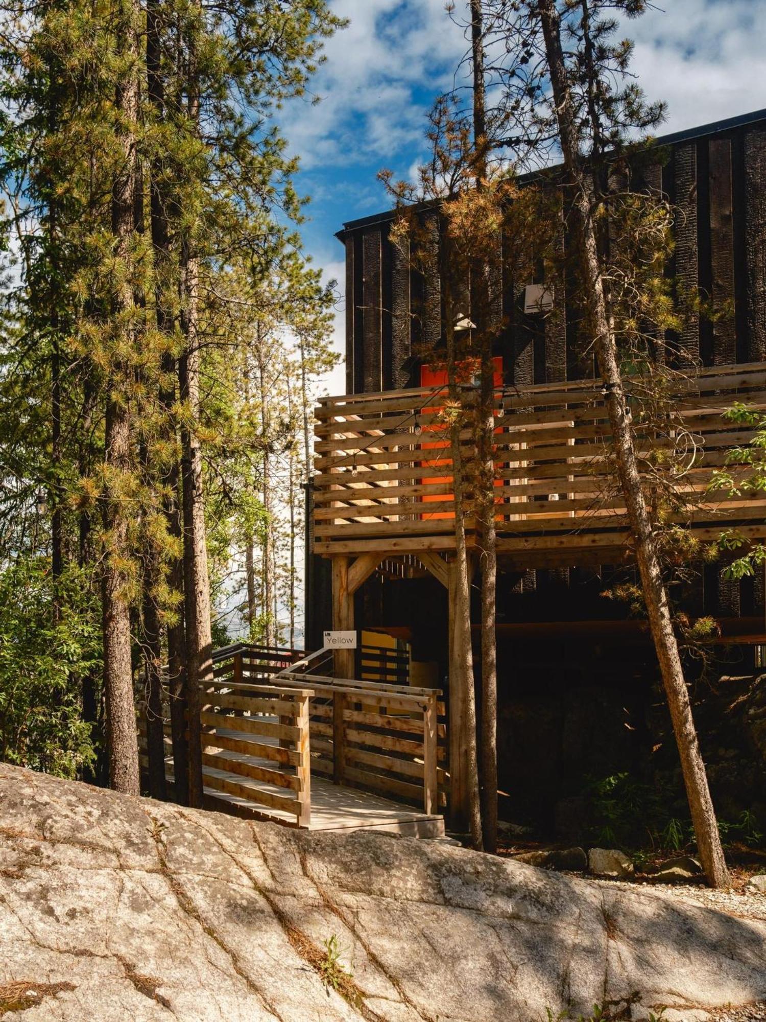 Black Spruce - Orange Door Villa Whitehorse Exterior photo