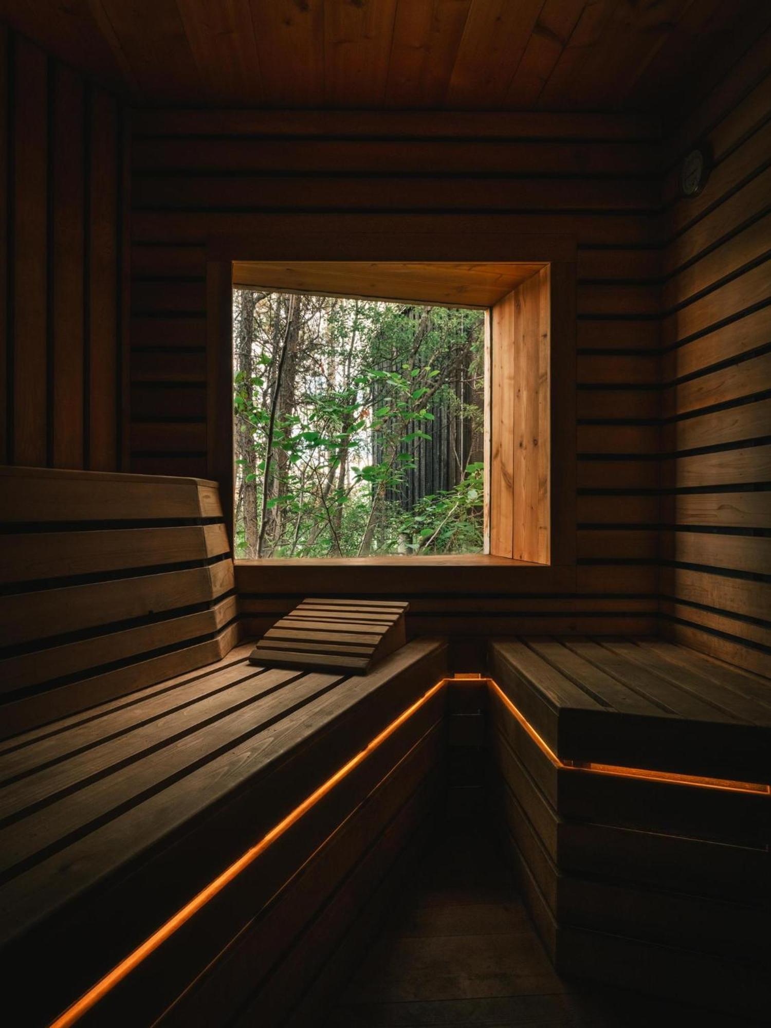 Black Spruce - Orange Door Villa Whitehorse Exterior photo